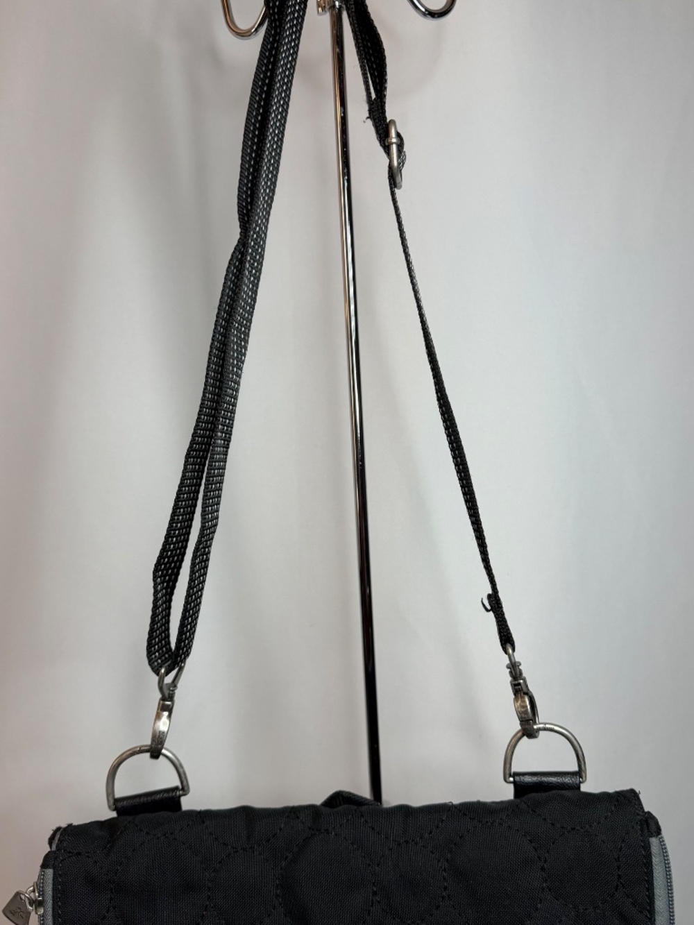Thirty One Vary You Crossbody & Back Pack Bag - Picture 2 of 9